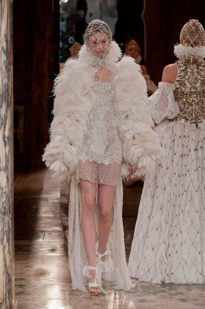 亚历山大·麦昆 alexander mcqueen 2013秋冬时装发布秀 paris fall
