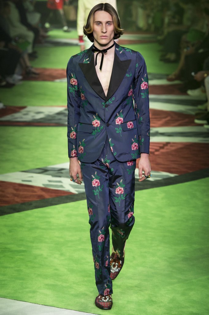 2021古驰春夏走秀,2021秋冬时装秀 古驰gucci 2017春夏系列男装发布秀 - milan spring 2017