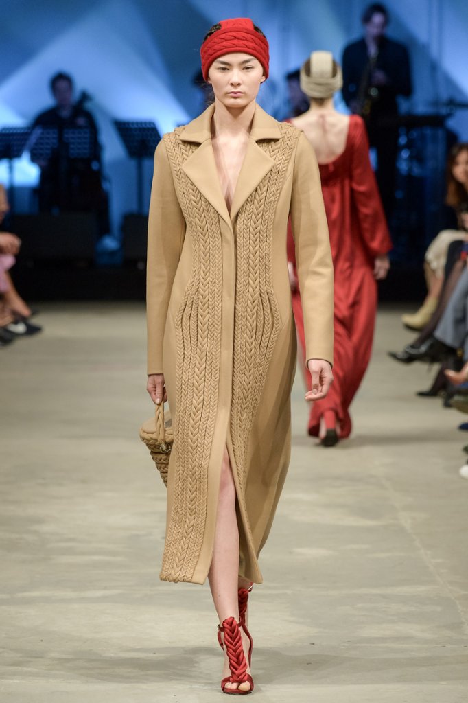 法国 巴黎 走秀(runway) 2016/17秋冬 女装毛呢大衣 wool coat 女装