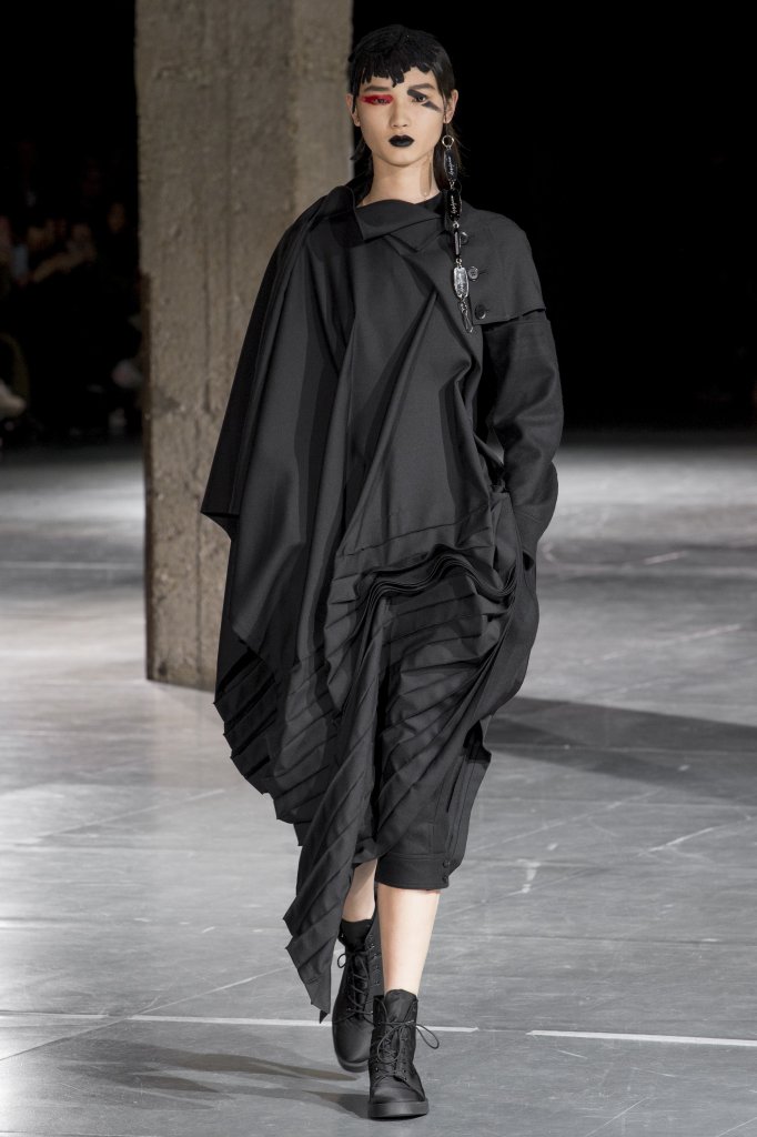 山本耀司 日本 东京 走秀(runway 2017/18秋冬 女装