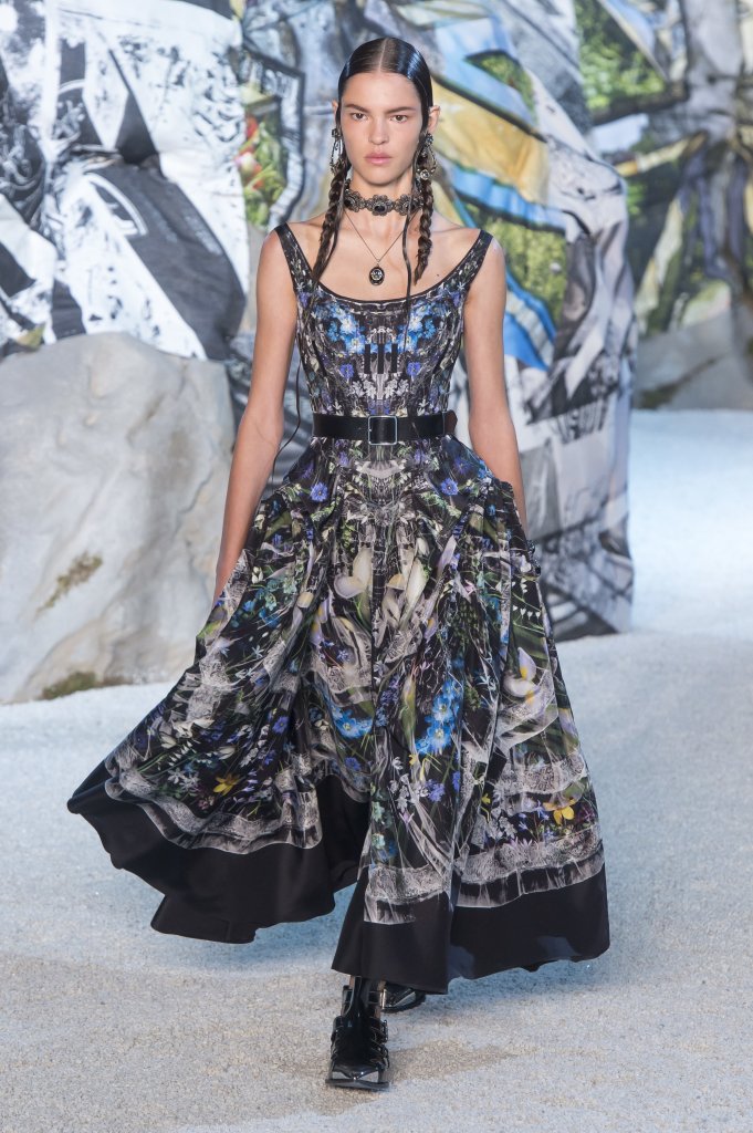 2019春夏 亚历山大·麦昆(alexander mcqueen)2019春夏高级成衣系列