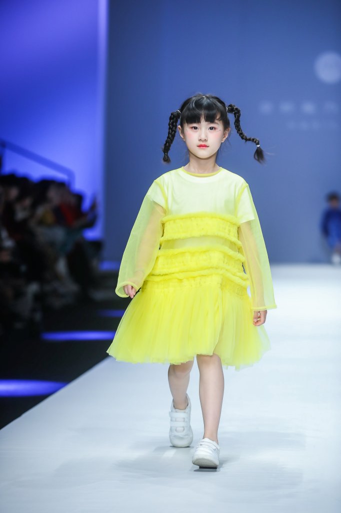奇妙能力实验室 中国 走秀(runway) 2019/20秋冬 女童装