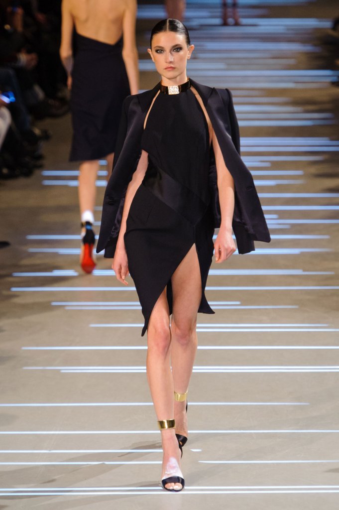 t台 巴黎高级定制时装周 2013春夏高级定制 亚历山大·福提 法国 巴黎