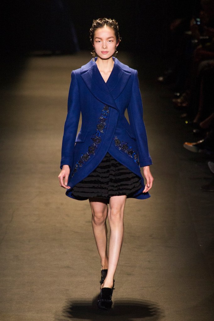 意大利 米兰 女装 毛呢大衣 外套 服装 迷你裙 裙子 走秀