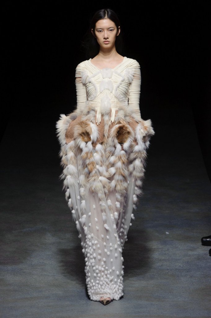 殷亦晴 Yiqing Yin 2014春夏高级定制发布秀－Couture Spring 2014