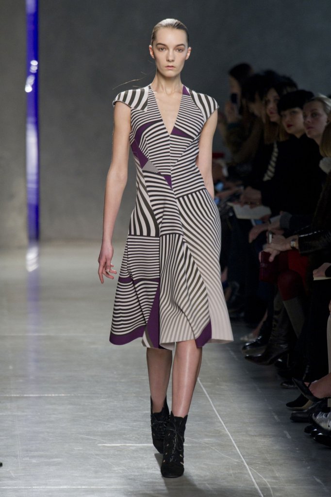 视错觉图案与褶皱设计