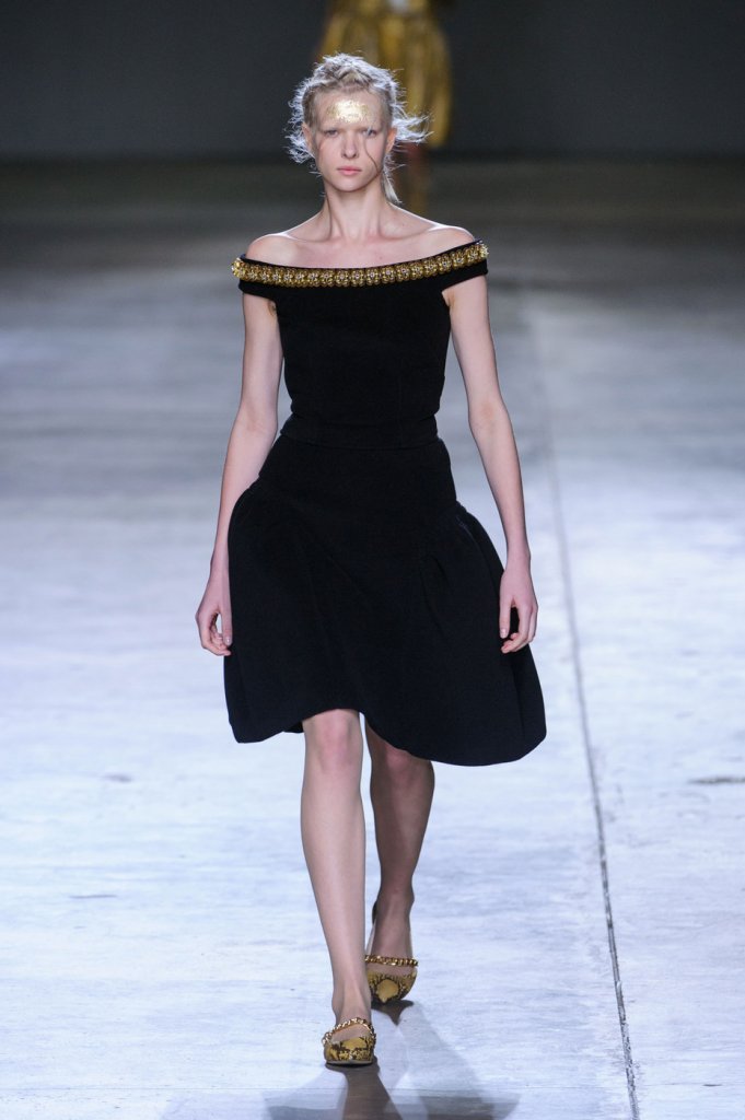 西蒙娜·罗莎 Simone Rocha 2014秋冬时装发布秀 - London Fall 2014