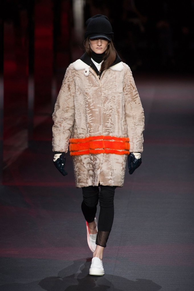 蒙克兰·甘·哈乌奇 Moncler Gamme Rouge 2014秋冬时装发布秀 - Paris Fall 2014