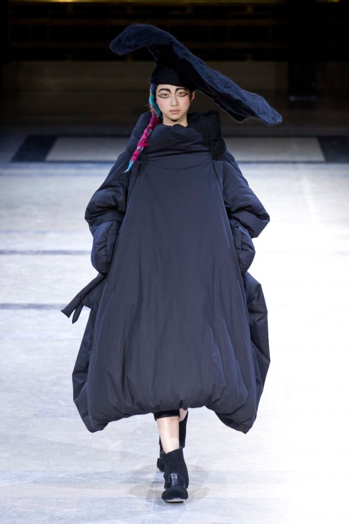 山本耀司 Yohji Yamamoto 2014秋冬时装发布秀 - Paris Fall 2014