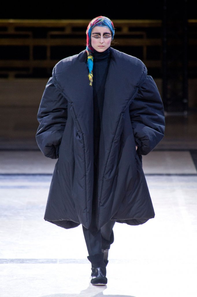 山本耀司 Yohji Yamamoto 2014秋冬时装发布秀 - Paris Fall 2014