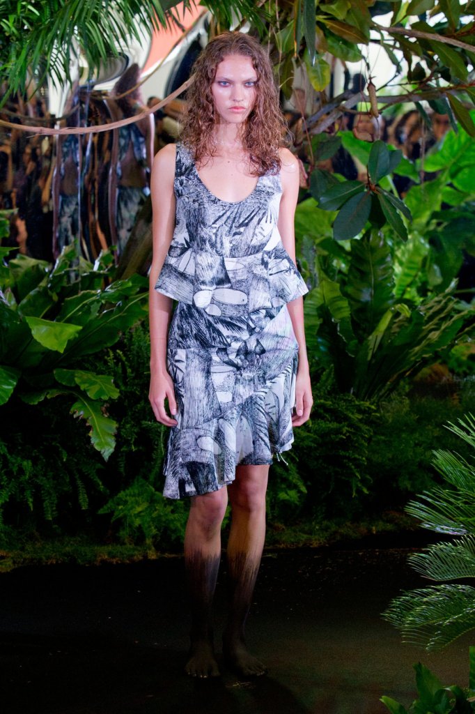 岛田顺子 Junko Shimada 2014春夏时装发布秀- Paris Spring 2014 
