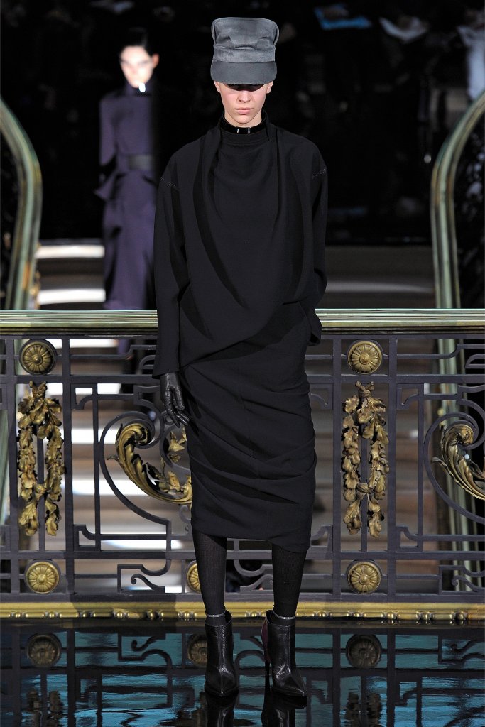 约翰·加利亚诺 John Galliano 2013/14秋冬系列时装发布秀 - Paris Fall 2013