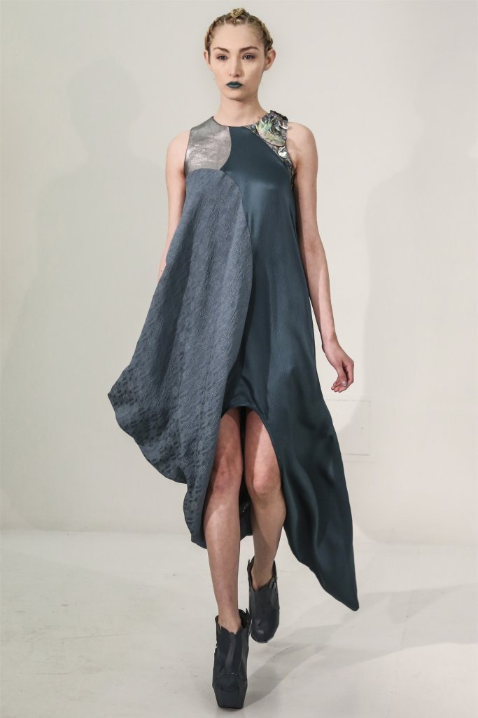“不三不四” Threeasfour 2013秋冬系列时装 Autumn (Fall) / Winter 2013