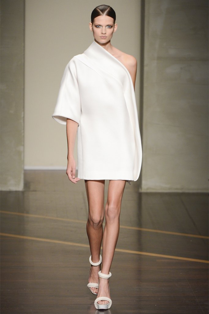 奇安弗兰科.费雷 Gianfranco Ferré 2013春夏系列时装秀 - Spring / Summer 2013