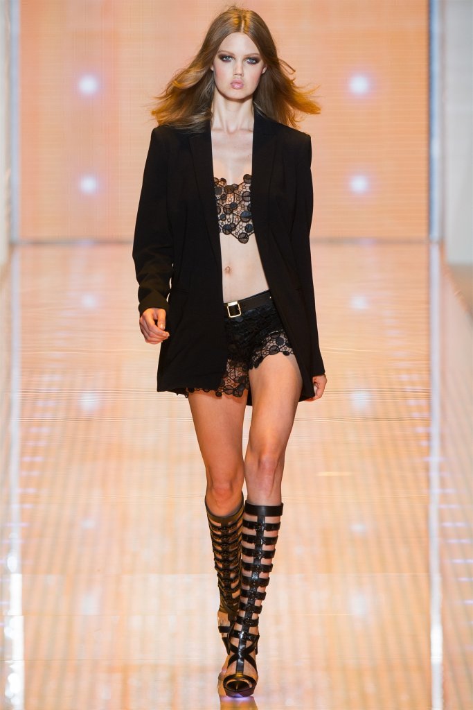 范思哲 Versace 2013春夏系列时装秀 - Spring / Summer 2013