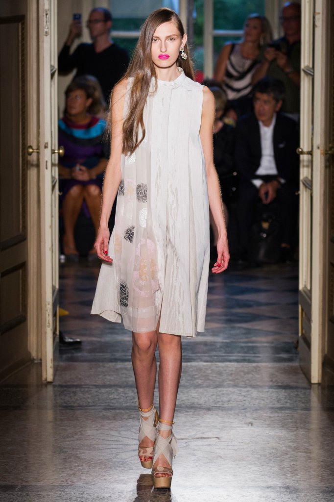 阿奎拉诺.里蒙迪 Aquilano.Rimondi 2015春夏系列时装发布秀 - Milan Spring 2015