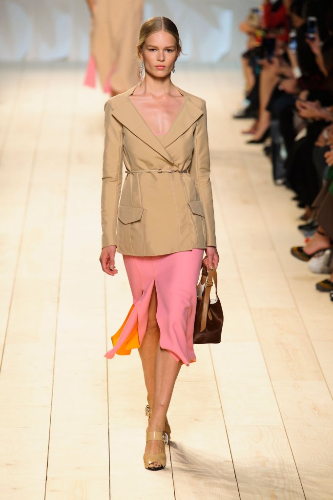 莲娜丽姿 Nina Ricci 2015春夏系列时装发布秀 - Paris Spring 2015