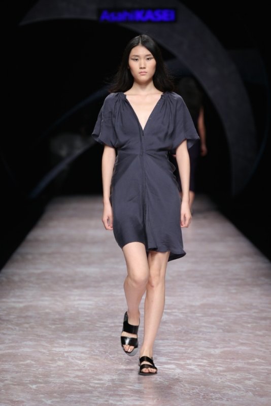 旭化成·中国时装设计师创意大奖——刘梦曦 HEI LAU 作品发布会 - Beijing Spring 2015(MBCFW)