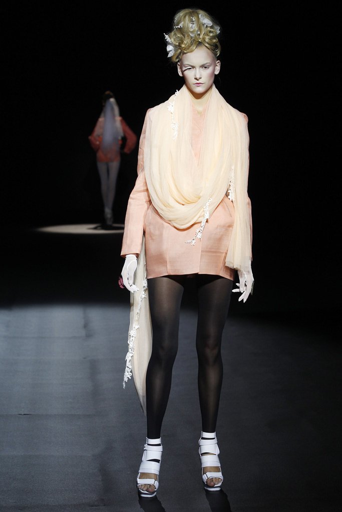 Lee Jean Youn 2012春夏系列女装发布秀 - Barcelona Spring 2011