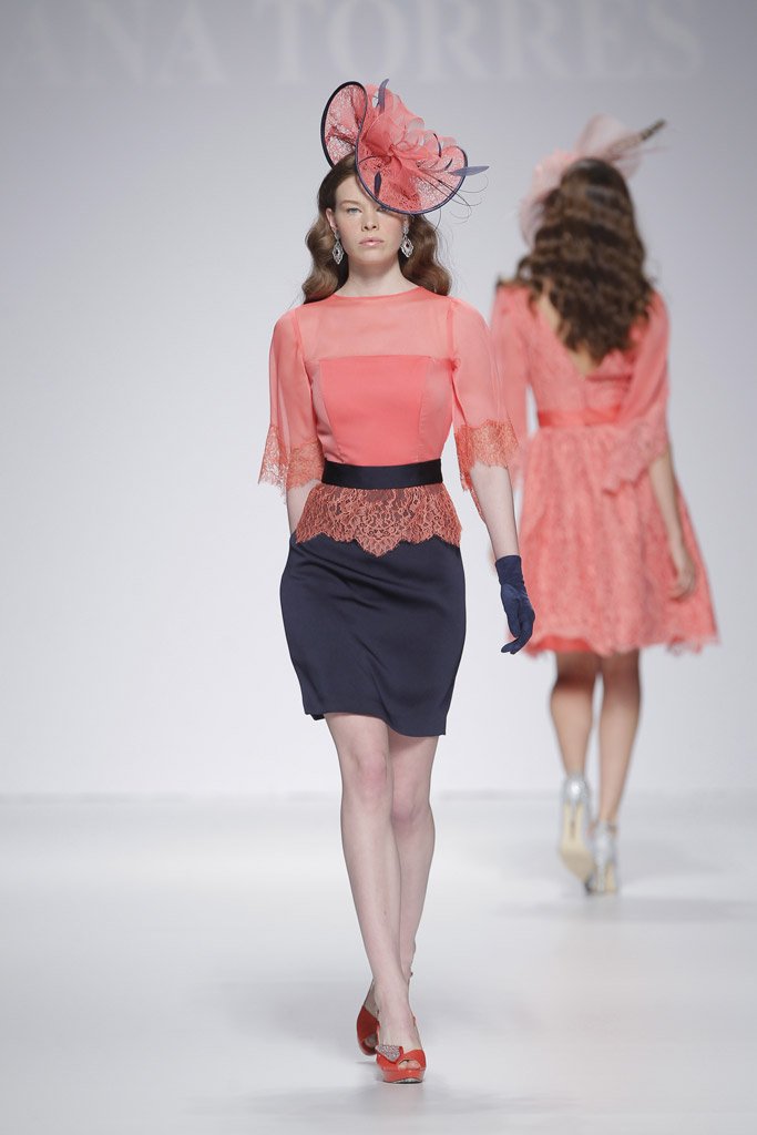 阿娜·托雷斯 Ana Torres 2015春夏系列婚纱发布秀 - Spring / Summer 2015