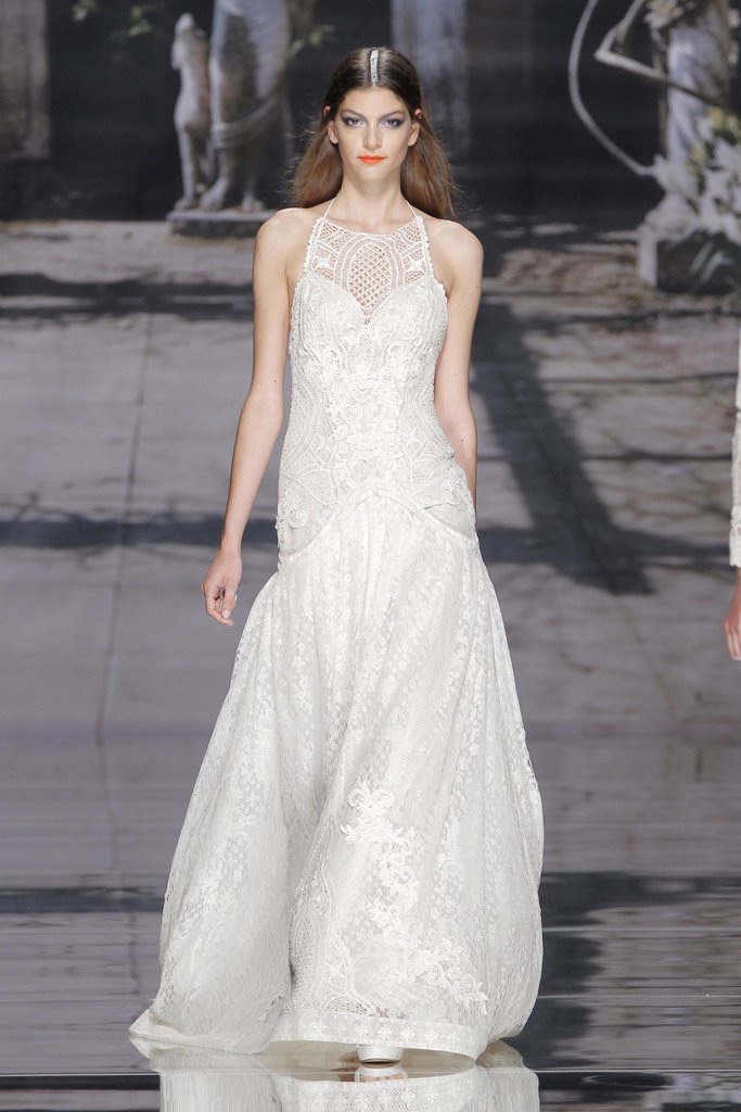 Yolan Cris 2015春夏系列婚纱发布秀 - Spring / Summer 2015