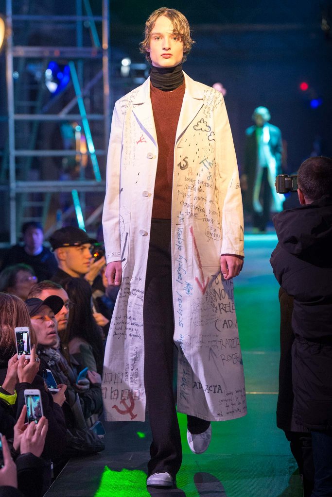 拉夫·西蒙 Raf Simons 2015/16秋冬男装发布秀 - Paris Fall 2015 Menswear