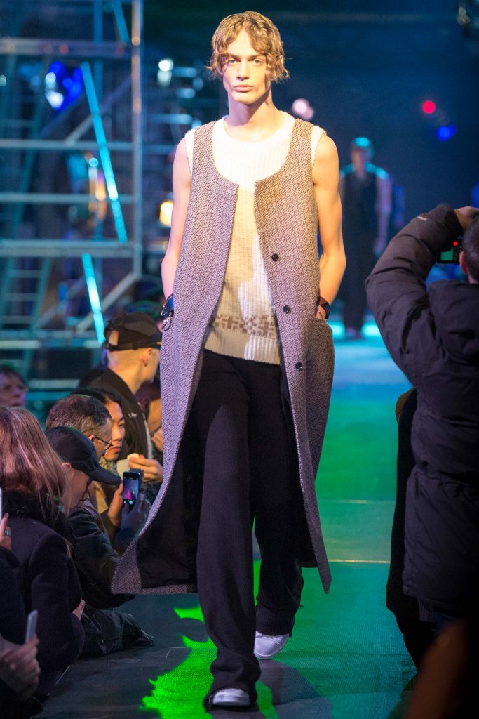 拉夫·西蒙 Raf Simons 2015/16秋冬男装发布秀 - Paris Fall 2015 Menswear
