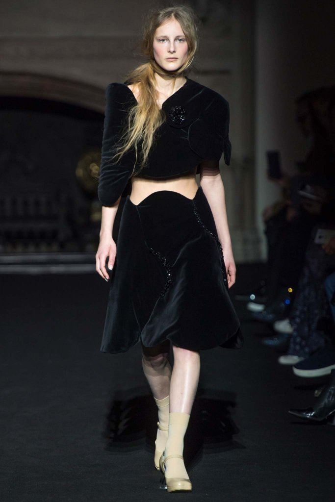 西蒙娜·罗莎 Simone Rocha 2015/16秋冬系列时装发布秀 - London Fall 2015