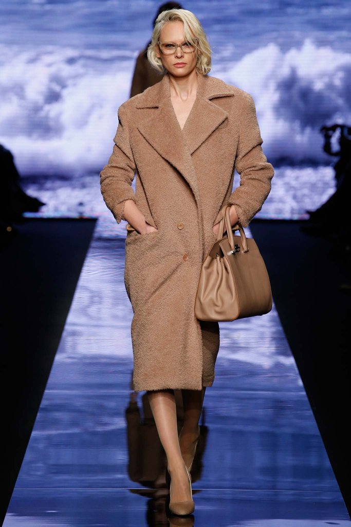 麦丝玛拉 Max Mara 2015/16秋冬系列时装发布秀 - Milan Fall 2015