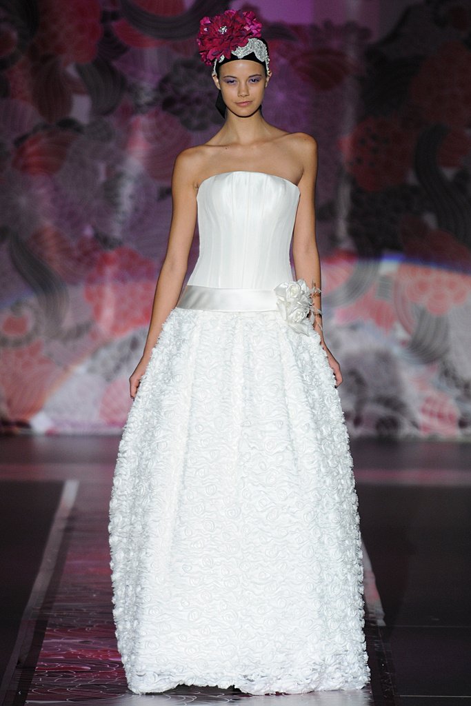 suay 2013春夏系列婚纱礼服发布秀 - spring / summer 2013-天天时装