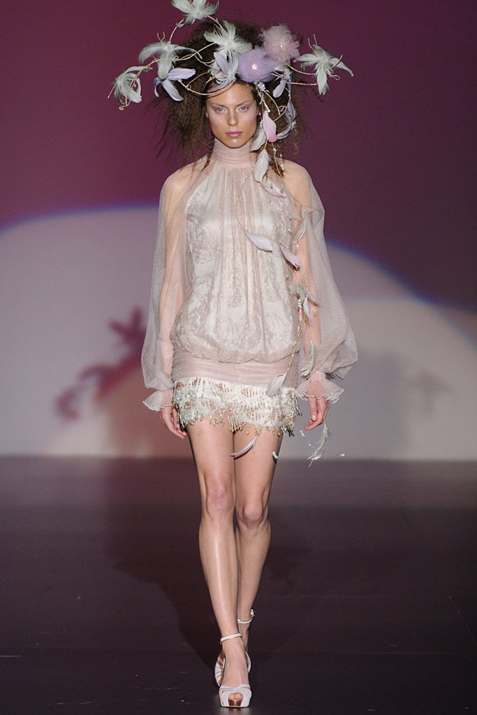 Isabel Zapardiez 2013春夏系列婚纱礼服发布秀 - Spring / Summer 2013