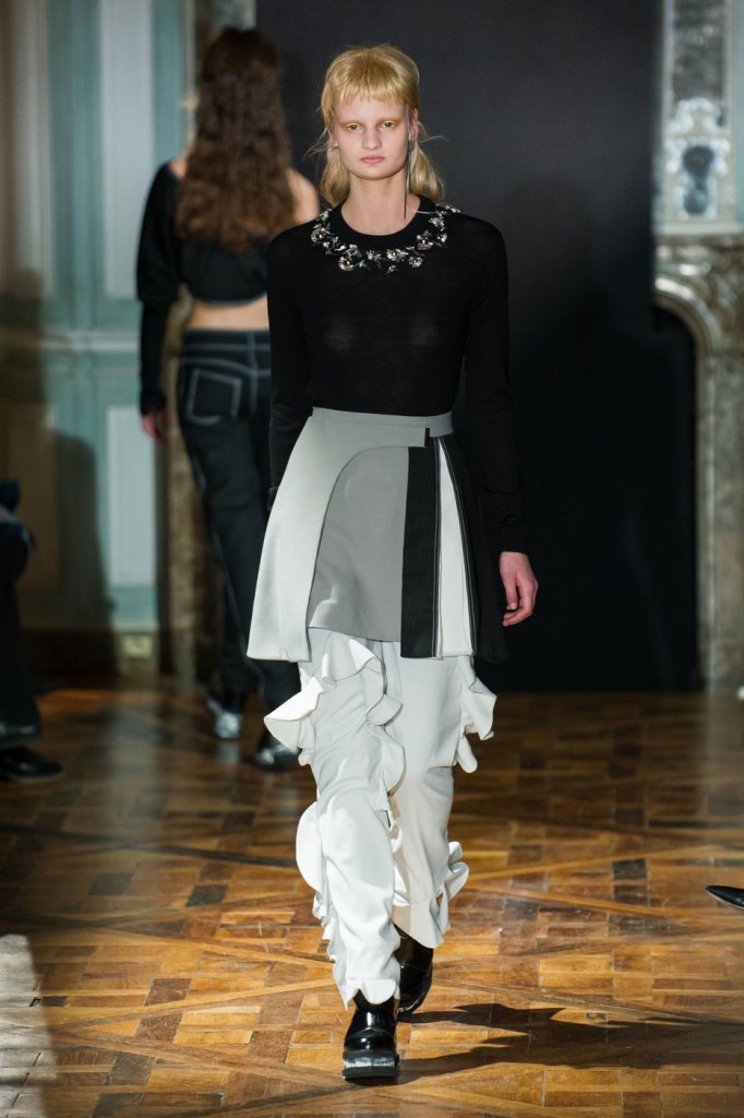 Anne Sofie Madsen 2015/16秋冬系列时装发布秀 - Paris Fall 2015