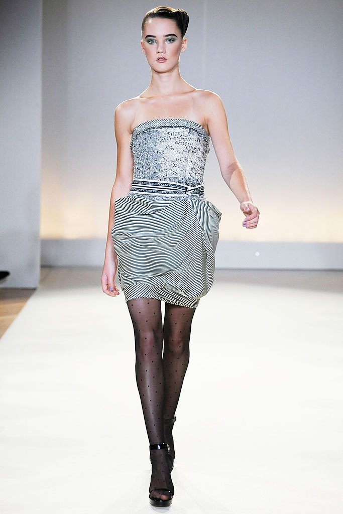 克莱特·蒂尼甘 Collette Dinnigan 2010春夏高级成衣系列时装发布秀 — Paris Spring 2010