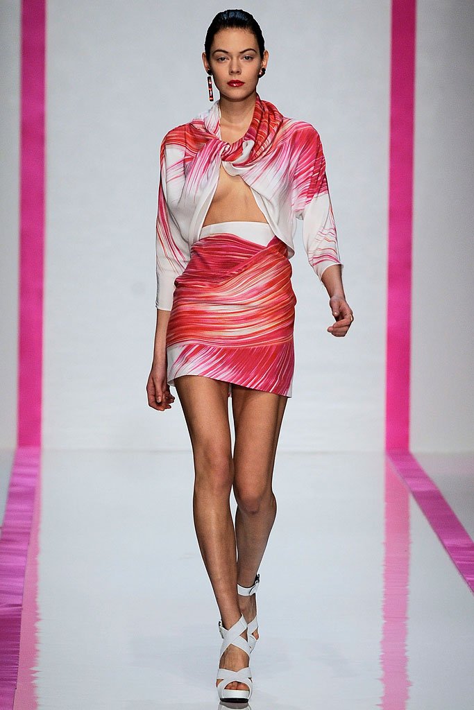 伊曼纽尔·温加罗 Emanuel Ungaro   2010春夏高级成衣系列时装发布秀 — Paris Spring 2010