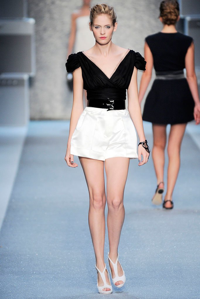 卡尔·拉格斐 karllagerfeld 2010春夏高级成衣系列时装发布秀