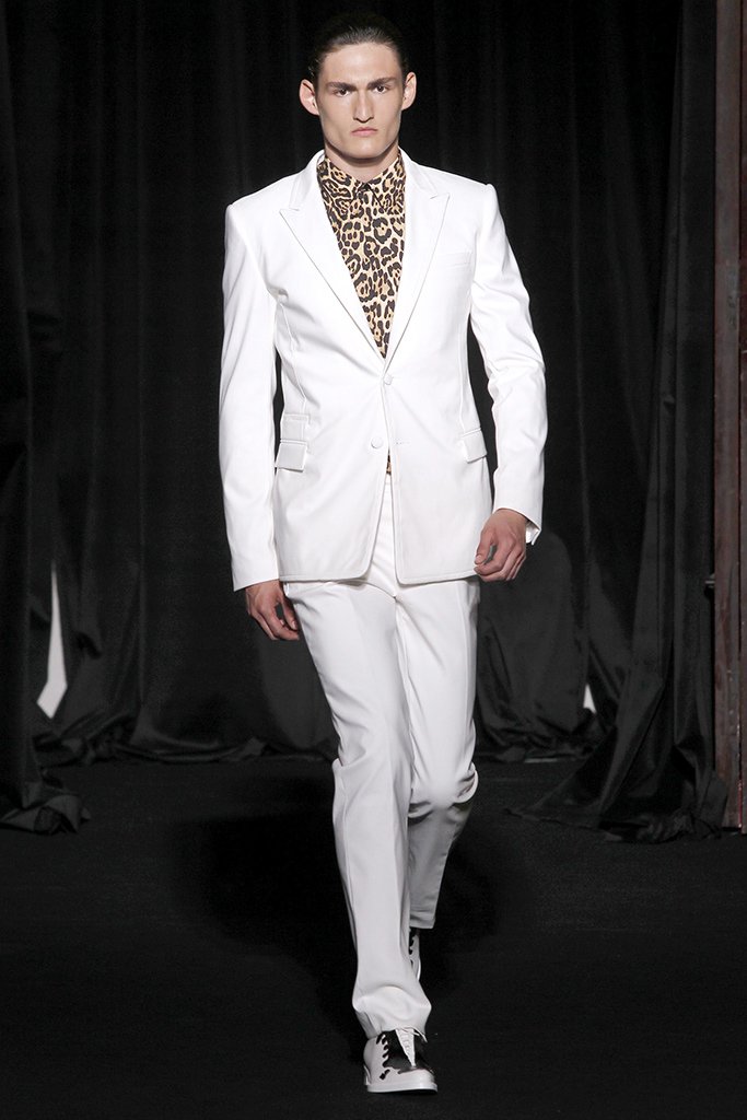 纪梵希 givenchy 2011春夏男装发布秀 - paris spring / summer 2011