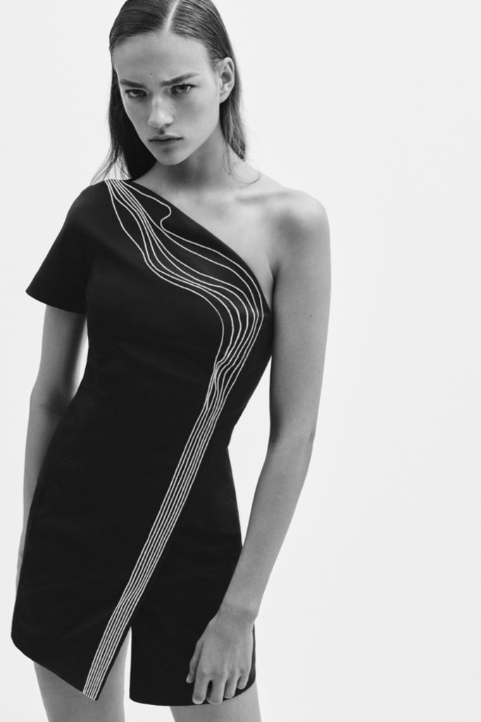 蒂埃里&middot;穆勒 Mugler 2016早春度假系列时装发布(Resort 2016)