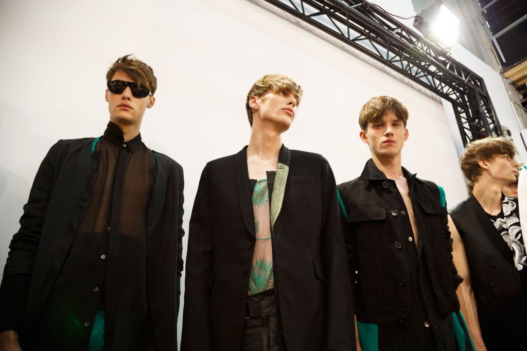 安·迪穆拉米斯特 ann demeulemeester 2016春夏系列男装发布秀(秀场