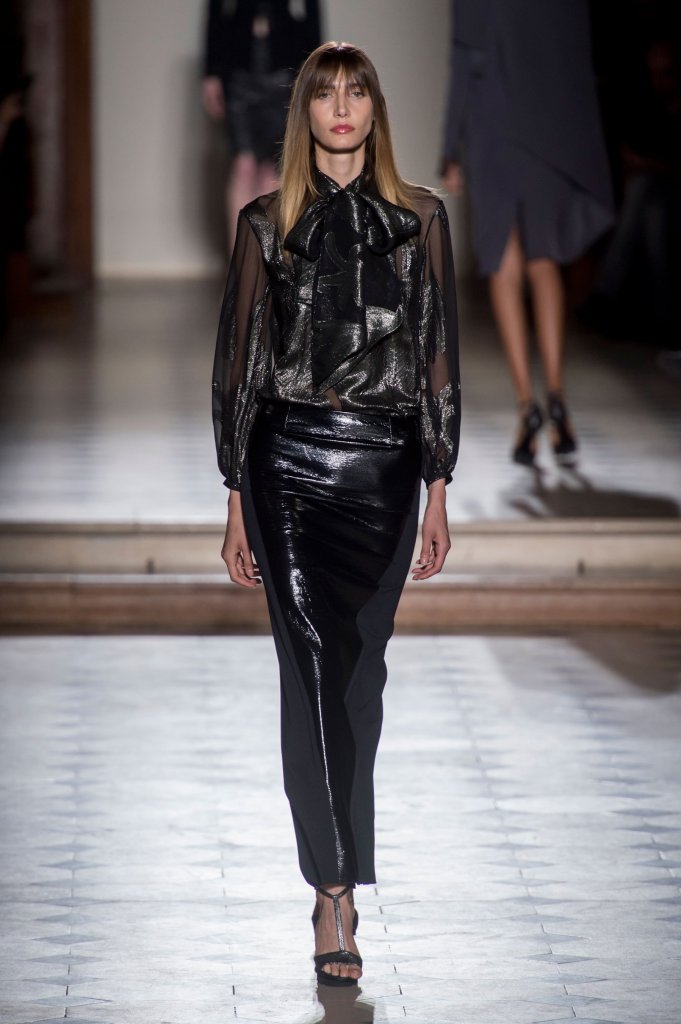 未来感漆皮设计