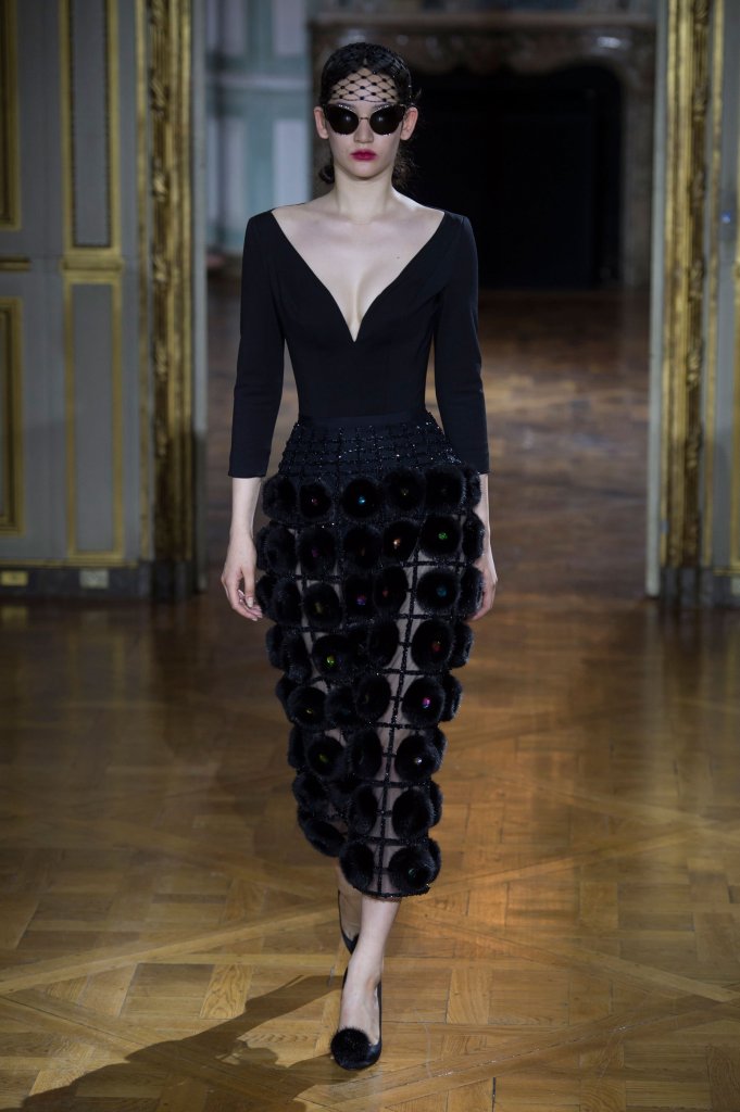 优丽亚娜·瑟吉安科 Ulyana Sergeenko 2015/16秋冬高级定制发布秀－Couture Fall 2015