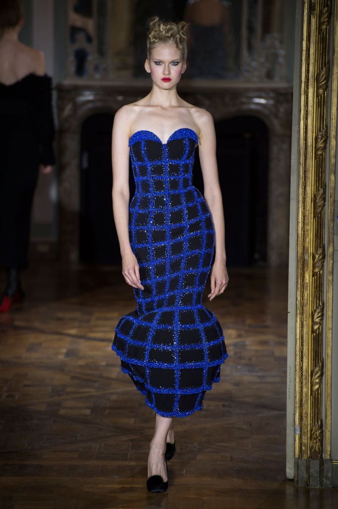 优丽亚娜·瑟吉安科 Ulyana Sergeenko 2015/16秋冬高级定制发布秀－Couture Fall 2015