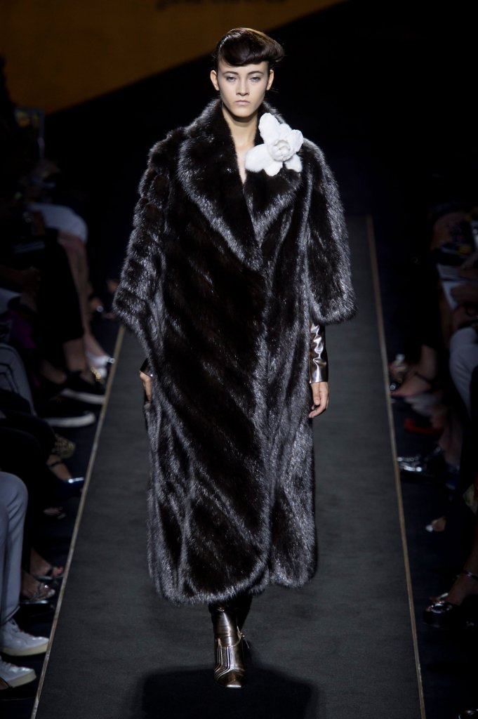 芬迪 Fendi 2015/16秋冬高级定制发布秀－Couture Fall 2015