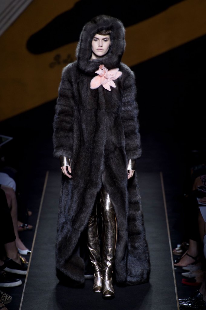 芬迪 Fendi 2015/16秋冬高级定制发布秀－Couture Fall 2015