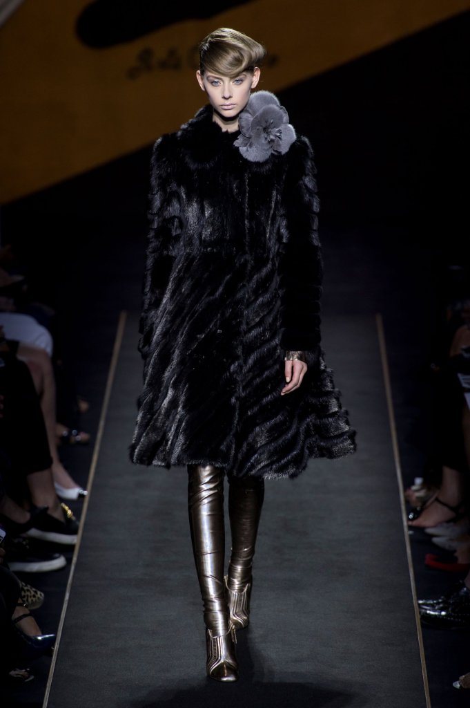 芬迪 Fendi 2015/16秋冬高级定制发布秀－Couture Fall 2015