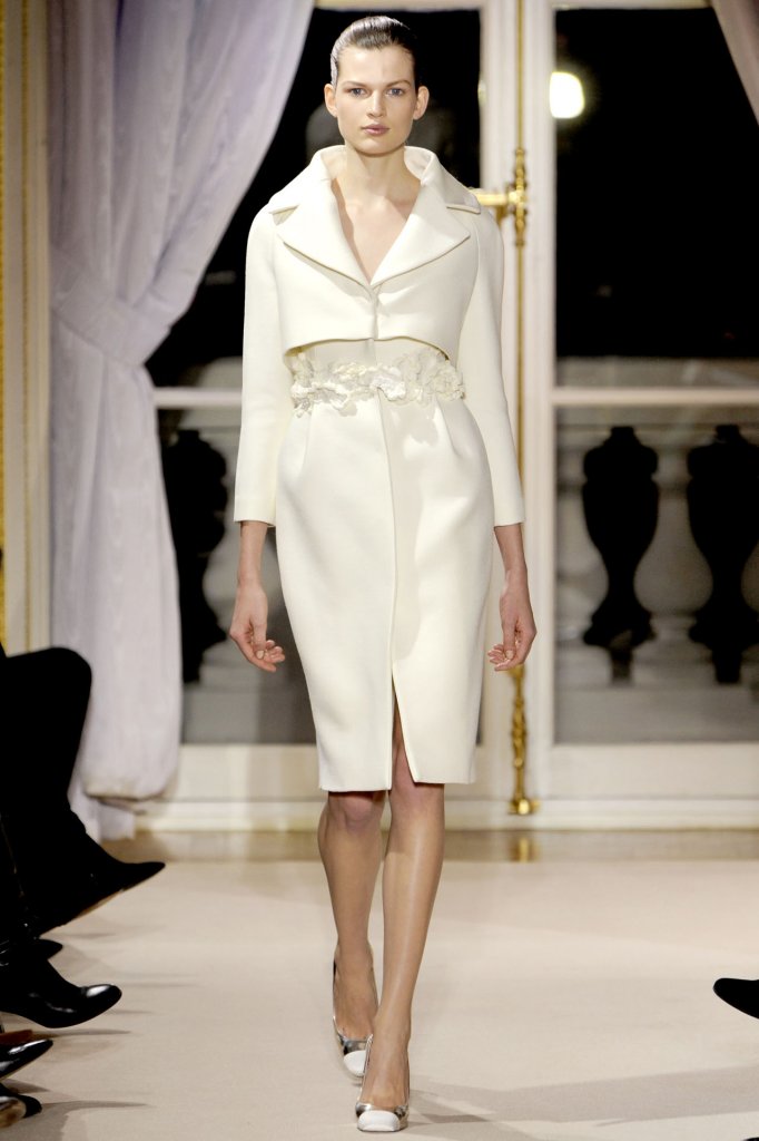 詹巴迪斯塔·瓦利 Giambattista Valli 2012春夏高级定制系列时装发布秀 - Couture Spring 2012