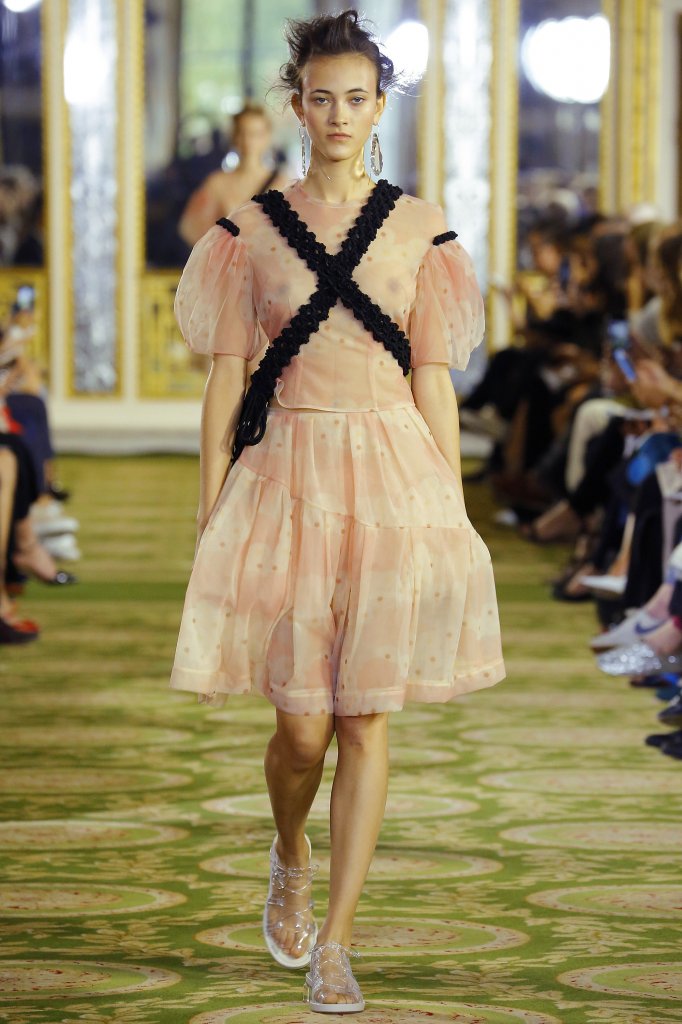 西蒙娜·罗莎 Simone Rocha 2016春夏系列时装发布秀 - London Spring 2016