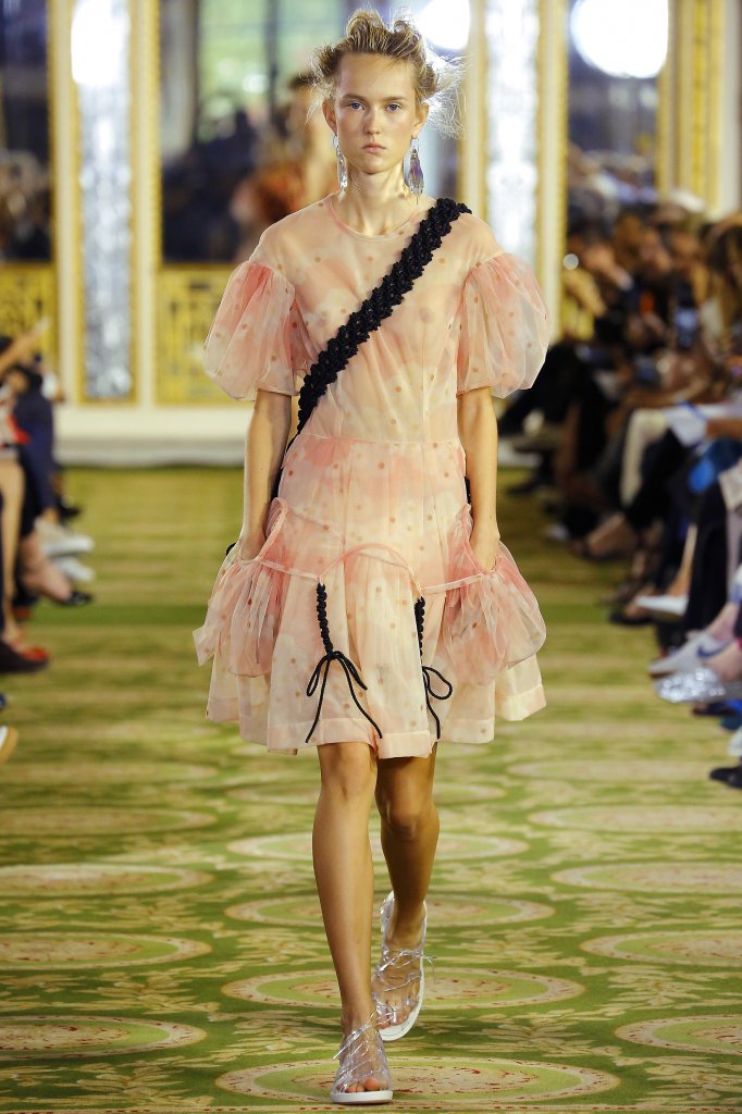 西蒙娜·罗莎 Simone Rocha 2016春夏系列时装发布秀 - London Spring 2016