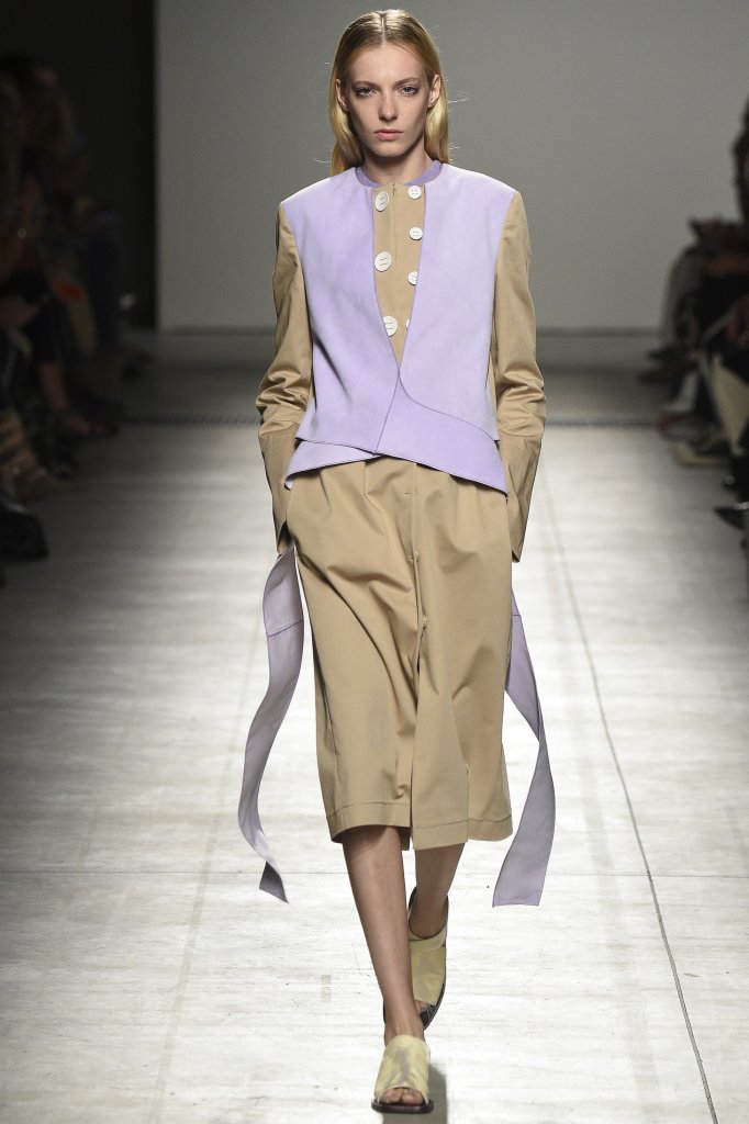 嘉布里尔·考兰格路 Gabriele Colangelo 2016春夏系列时装发布秀 - Milan Spring 2016