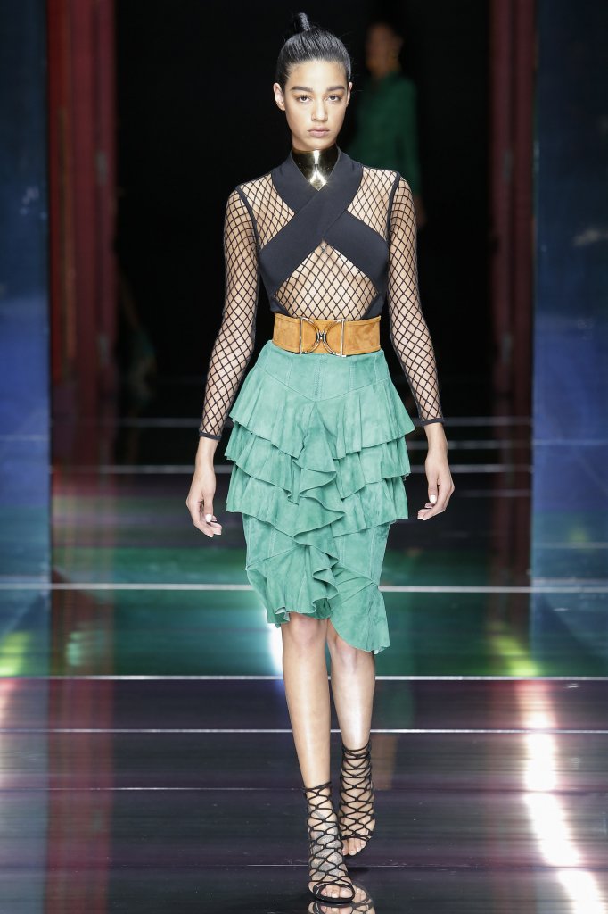 2016春夏 巴尔曼 法国 巴黎 女装 走秀