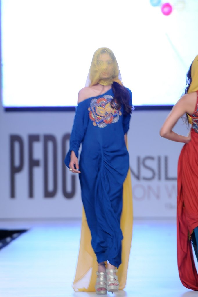 Fnk Asia 2012春夏高级成衣系列时装发布秀 — Lahore Spring 2012
